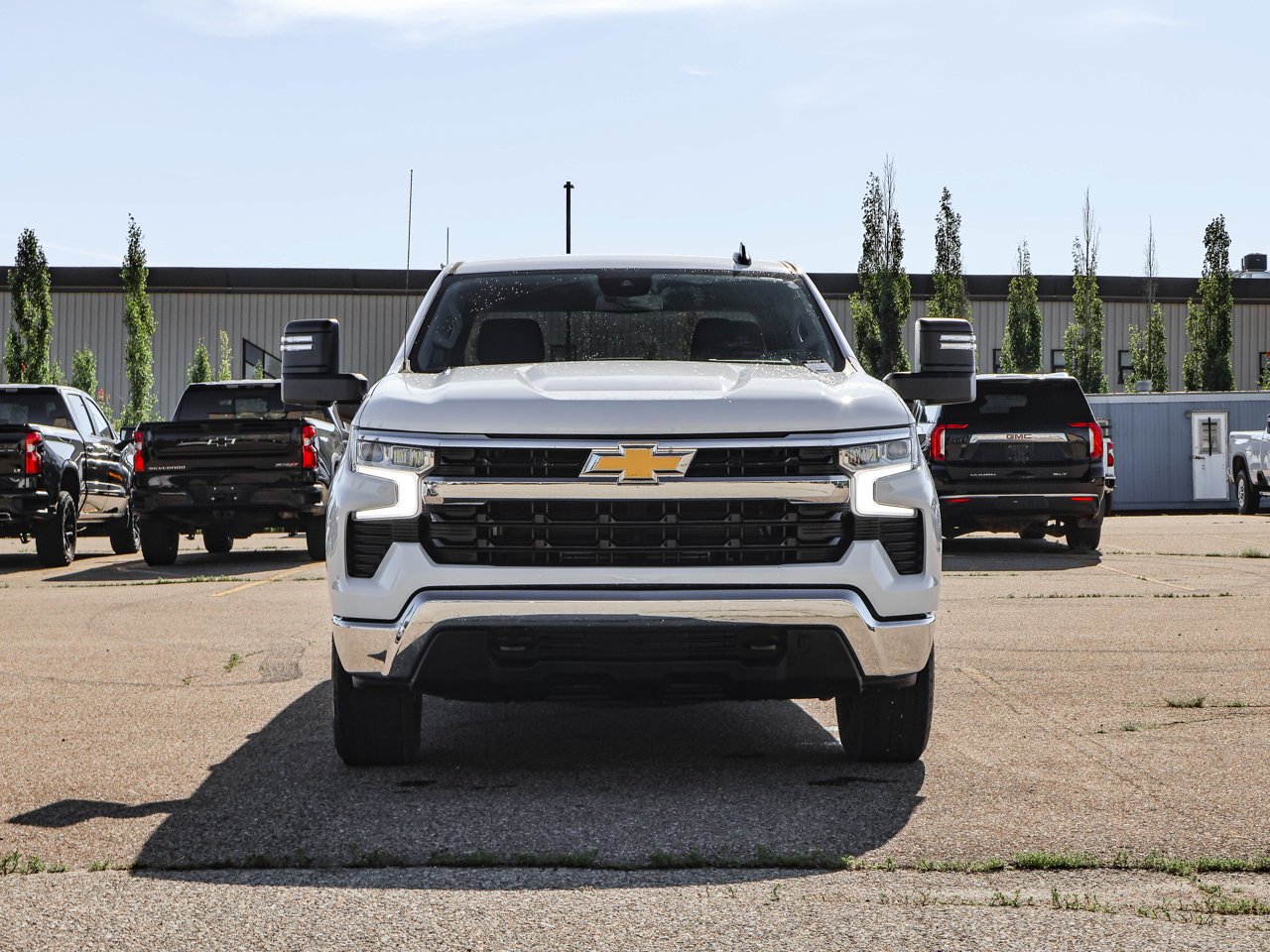 2025 Chevrolet Silverado 1500 4WD Crew Cab 147 LT White Sherwood Park - photo #2