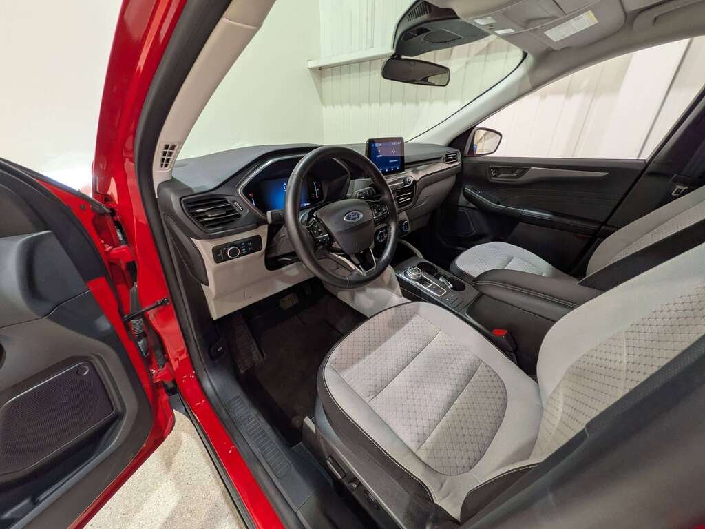 2024 Ford Escape Active AWD Red Val-David - photo #10