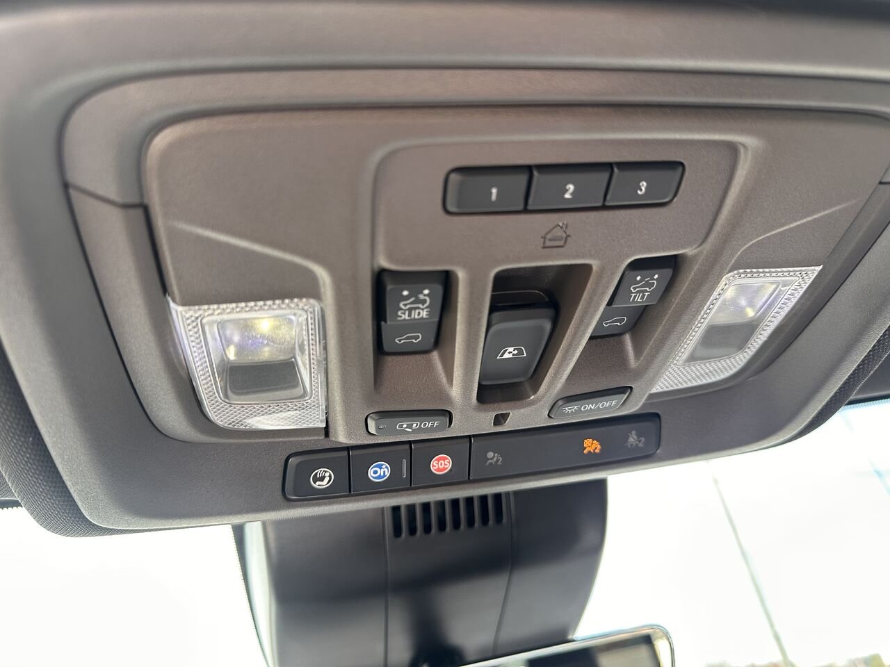 GMC SIERRA K1500 DENALI Denali cabine multiplace 4RM 147 po 2023 Noir Ottawa & Gatineau - photo #9