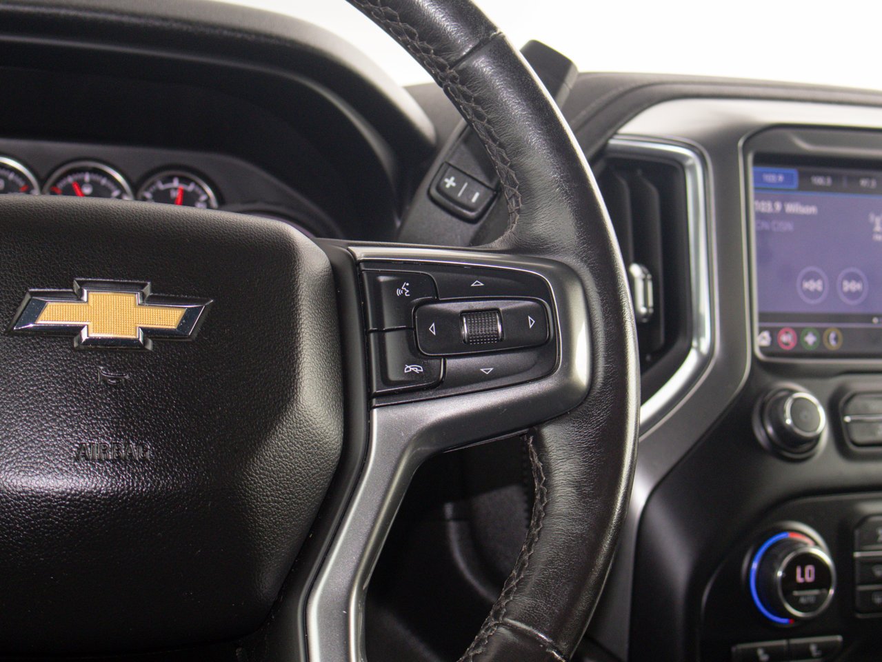 2021 Chevrolet Silverado 3500HD 4WD Crew Cab 159 LT White Sherwood Park - photo #24