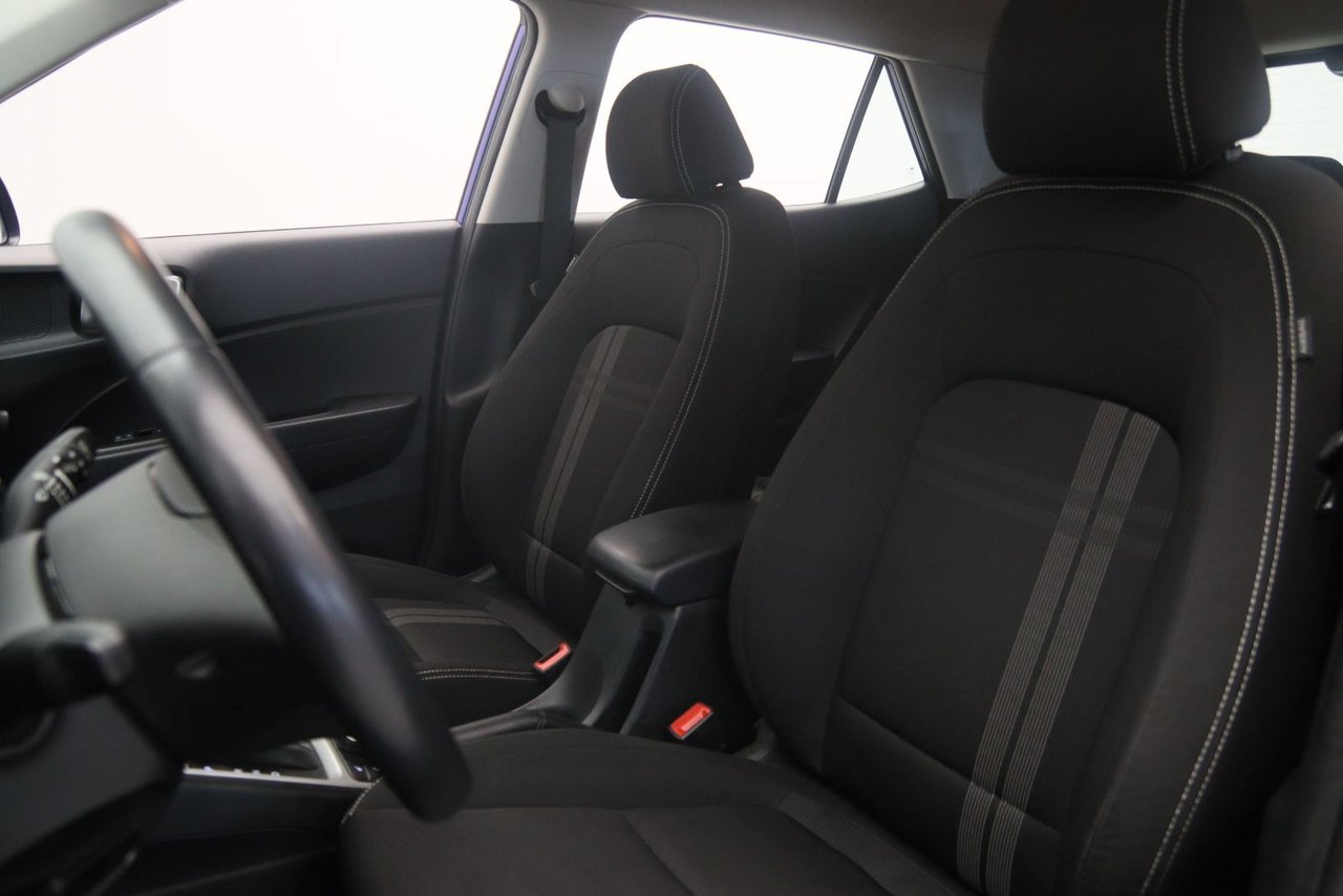 2023 Hyundai Venue VIN KMHRC8A38PU235119 Blue Baie-Comeau - photo #5