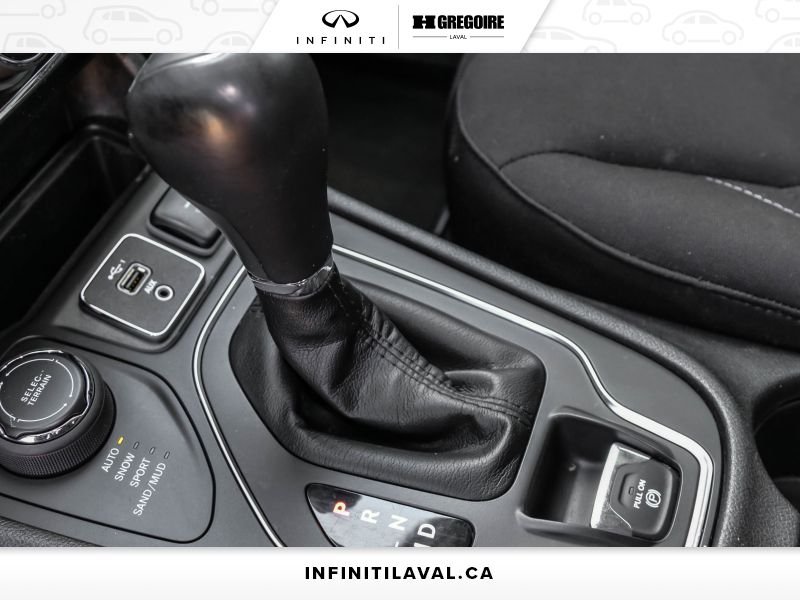 2019 Jeep Cherokee Laval - photo #18