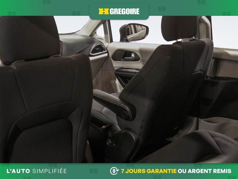 2021 Chrysler Grand Caravan Black Saint-Eustache - photo #22