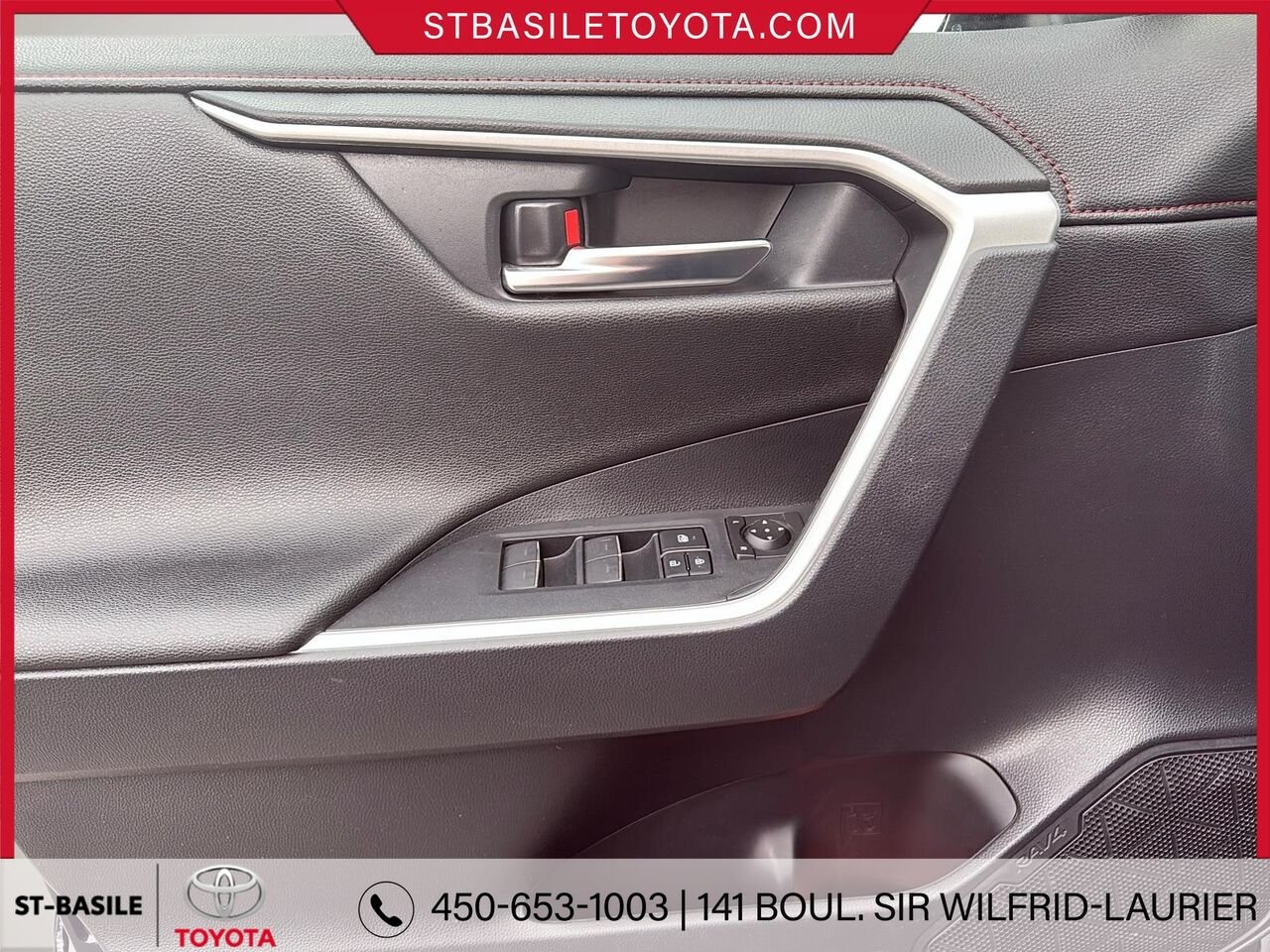 2024 TOYOTA RAV4 PRIME Blue Saint-Basile-le-Grand - photo #13