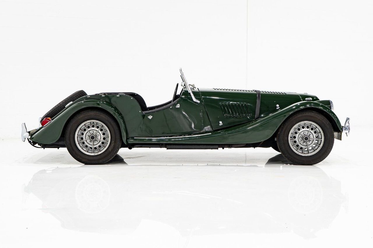 1970 Morgan Plus 8 Unrestored with only 7137km (4435miles) | PRIX EN USD Green Montreal - photo #4