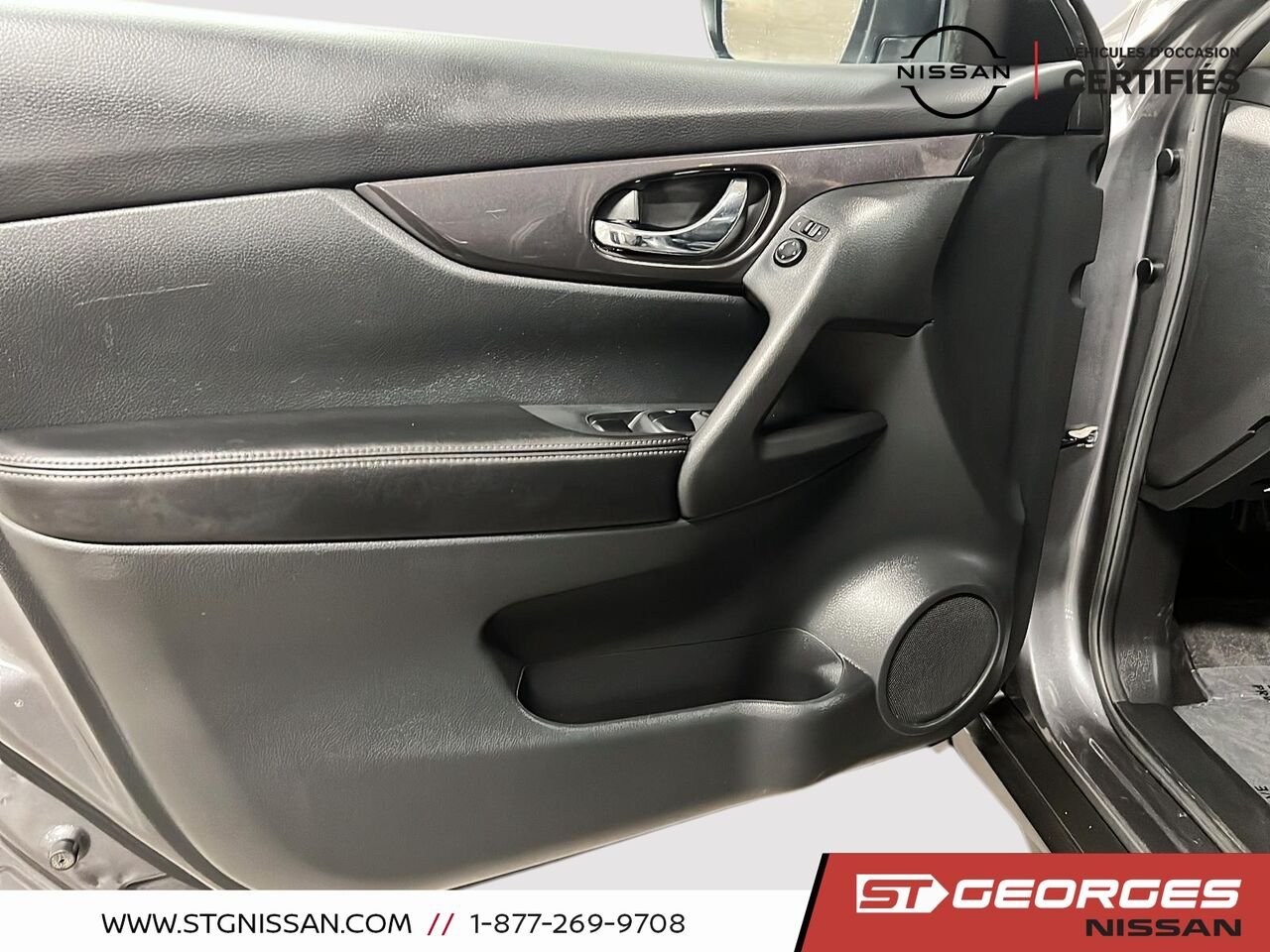2019 Nissan Rogue Grey Saint-Georges - photo #10