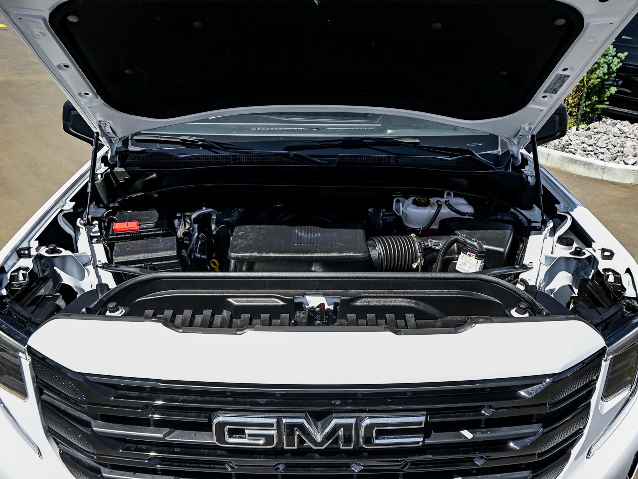 2025 GMC Sierra 1500 4WD Crew Cab 147 Elevation White Sherwood Park - photo #7