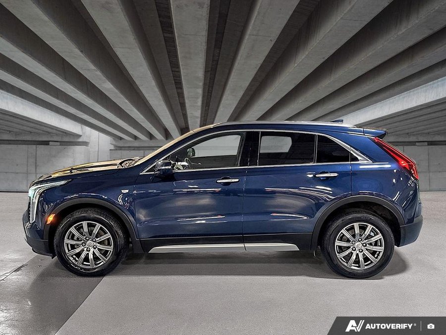 2021 Cadillac XT4 2021 Blue