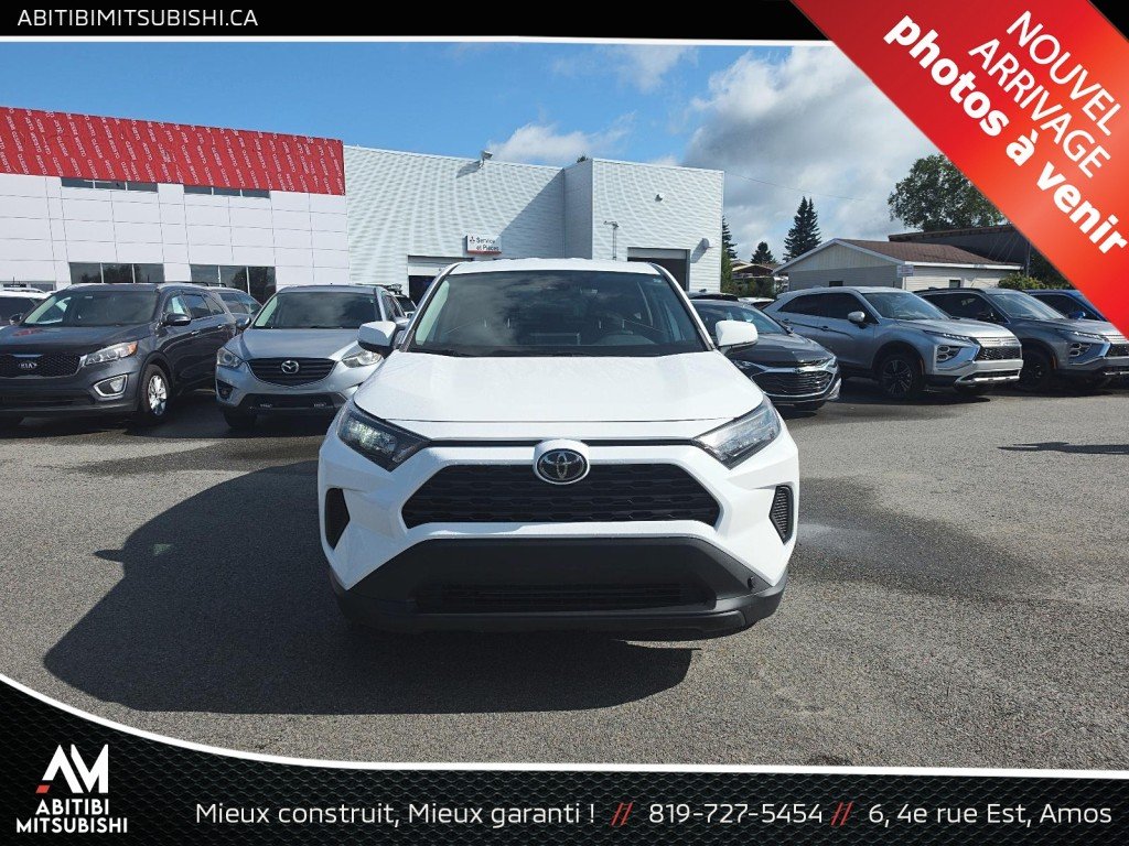 2022 Toyota RAV4 White Amos - photo #1