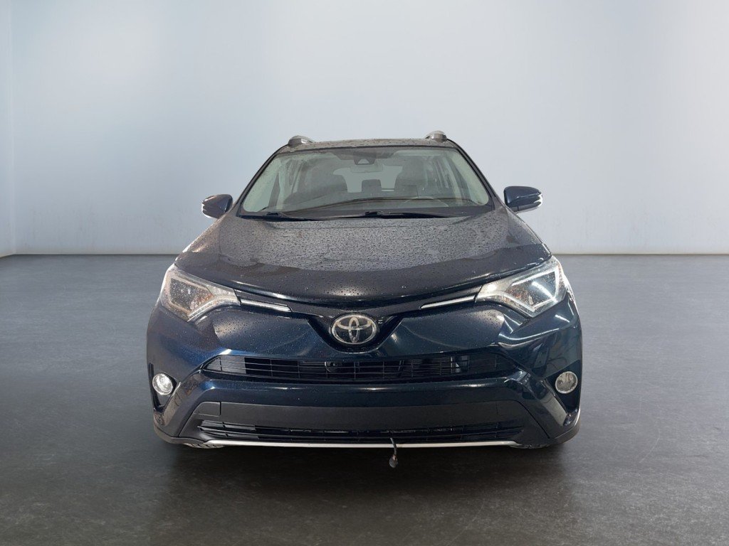 2018 Toyota RAV4 Black Amos - photo #1