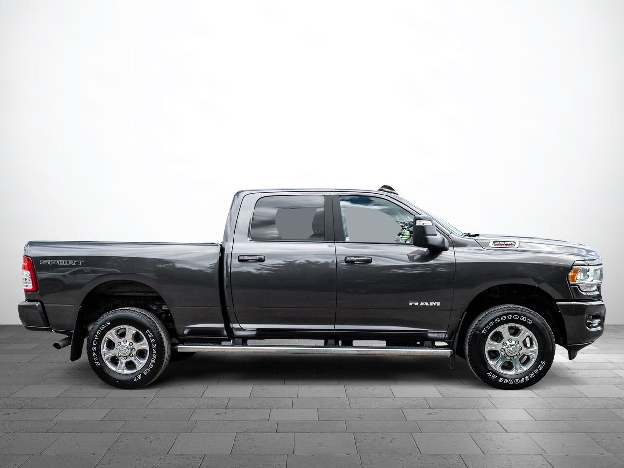 Ram 2500 2023 Gris Sainte-Julienne - photo #2
