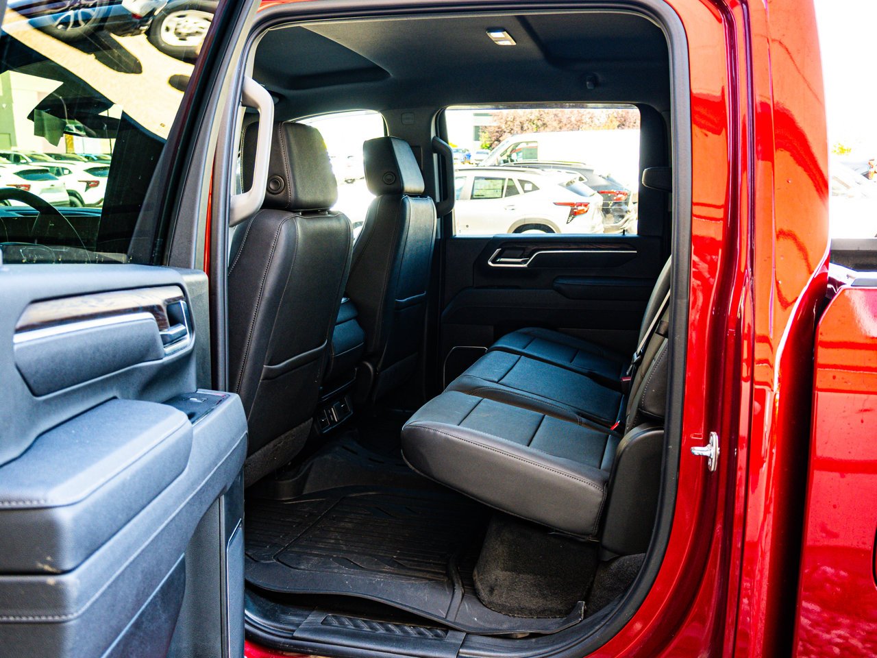 2025 GMC Sierra 3500HD 4WD Crew Cab 159 SLT Red Sherwood Park - photo #28