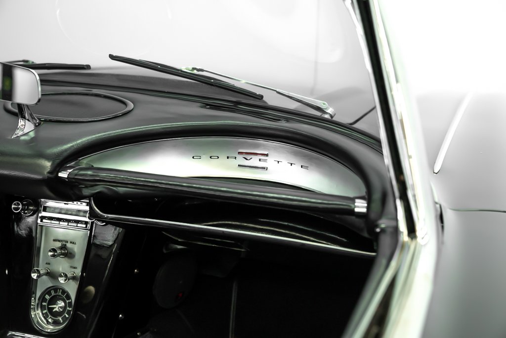 Chevrolet Corvette 1962 Noir Montréal - photo #17