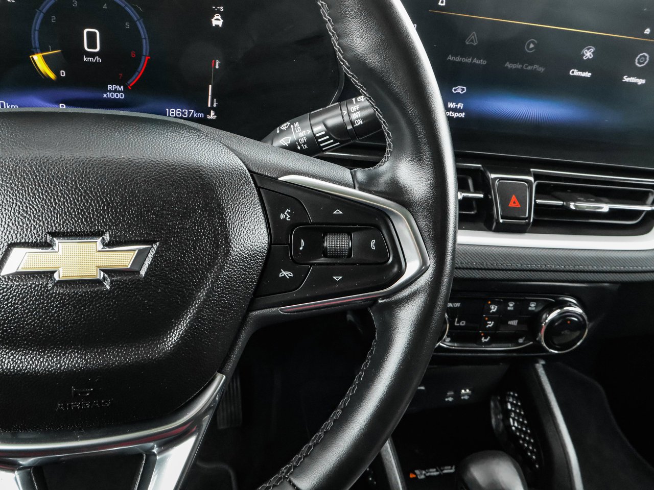 2024 Chevrolet Trailblazer FWD 4dr LT Black Sherwood Park - photo #23