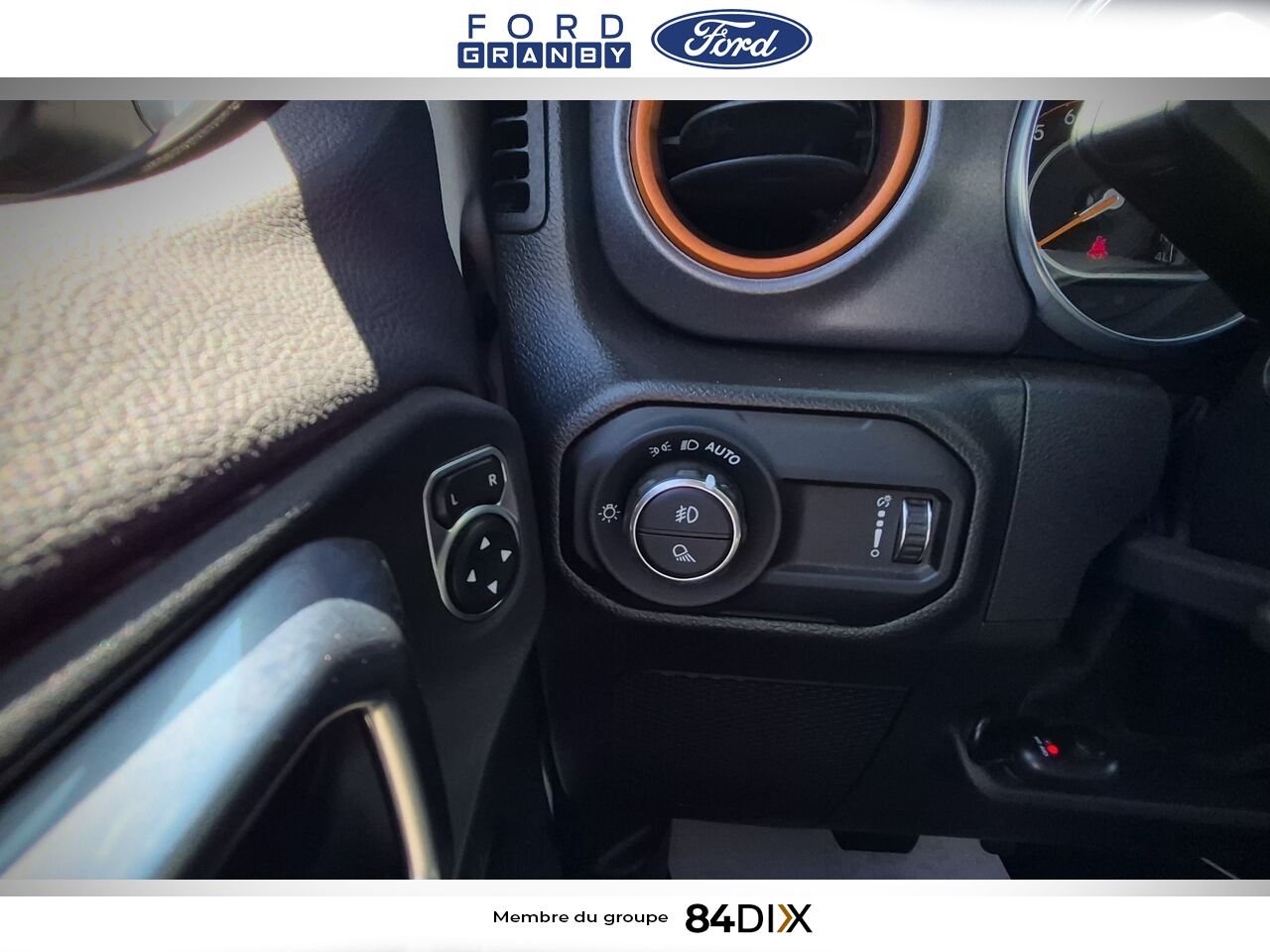 Jeep Gladiator 2023 Blanc Granby - photo #29
