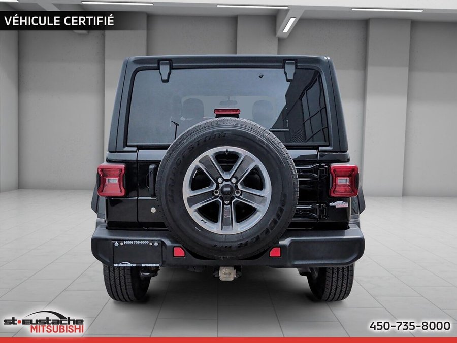 Jeep Wrangler Unlimited Sahara 4x4-4 PORTE-2 TOIT-PNEU ÉTÉ NEUF-LIFT KIT 2 POUCE 2018 Noir