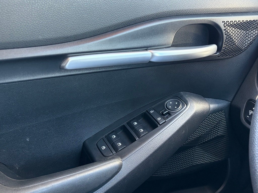 2021 Kia Seltos Blue Gatineau - photo #10