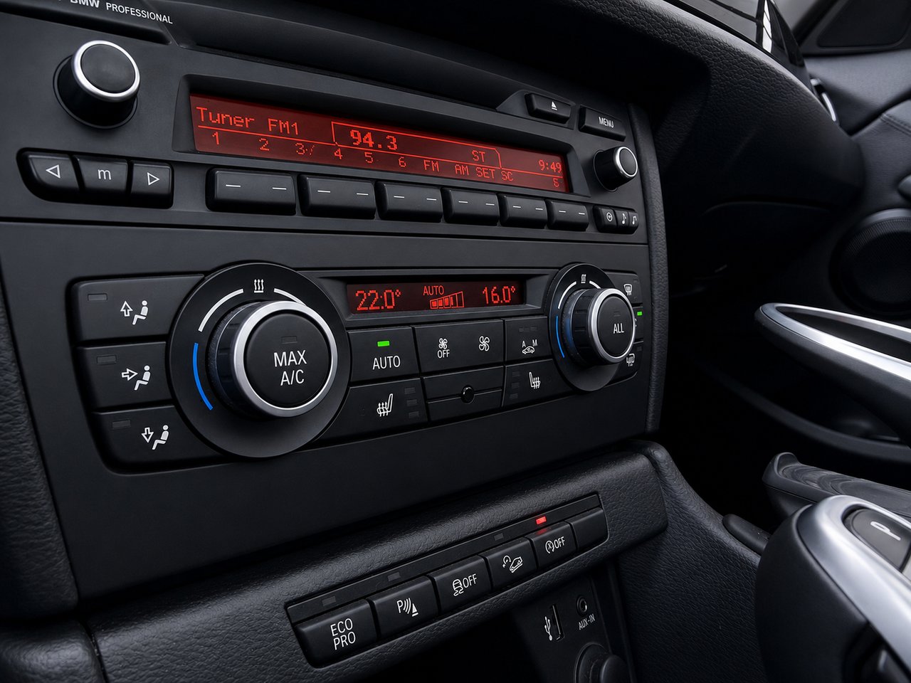 BMW X1 AWD (4X4) / BLUETOOTH / TOIT OUVRANT 2014 Blanc Châteauguay - photo #9