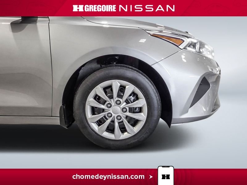 2024 Kia Forte Grey Laval - photo #11