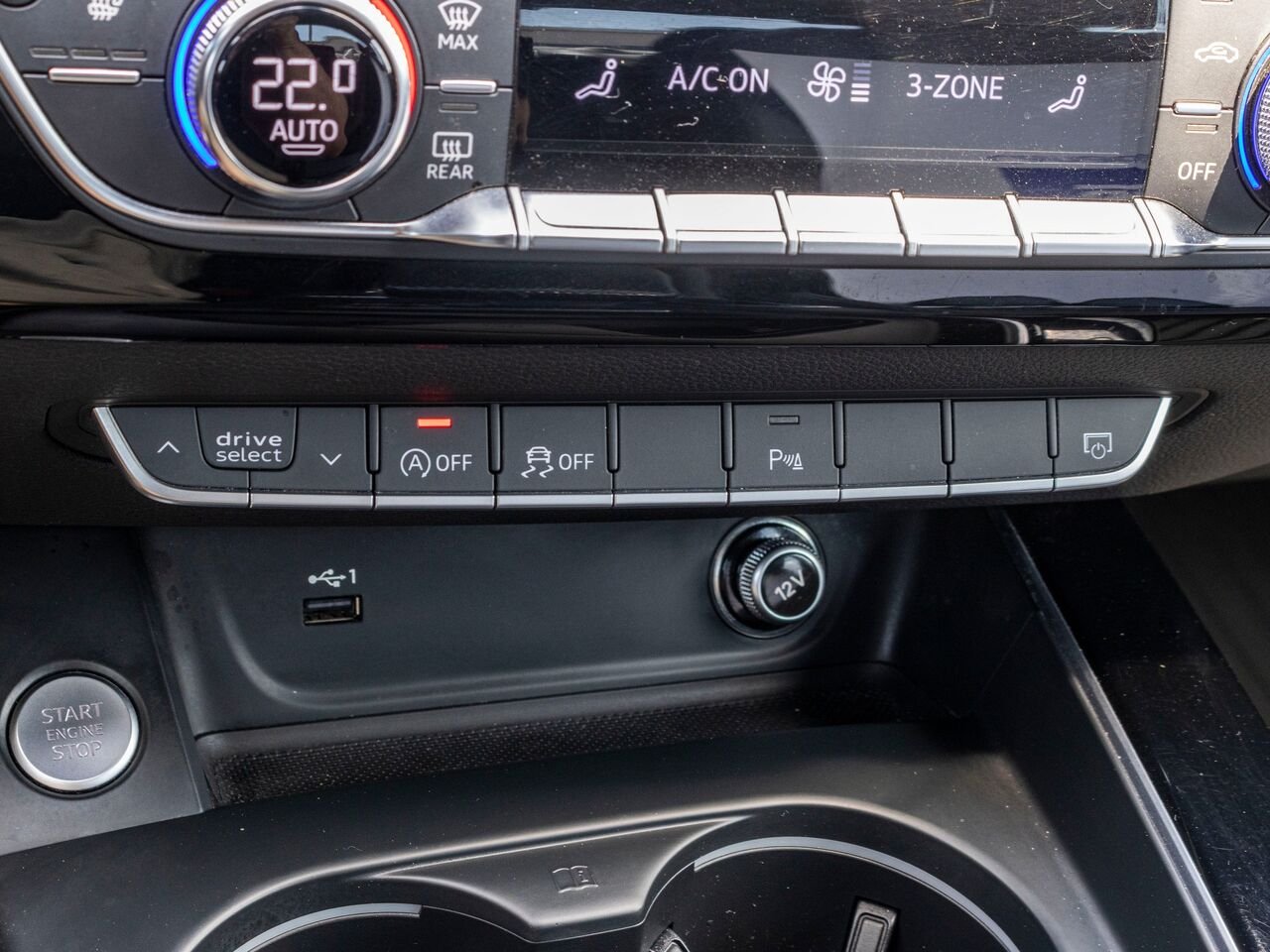 2020 Audi berline A4 Progressiv 2.0 TFSI quattro Black Châteauguay - photo #16