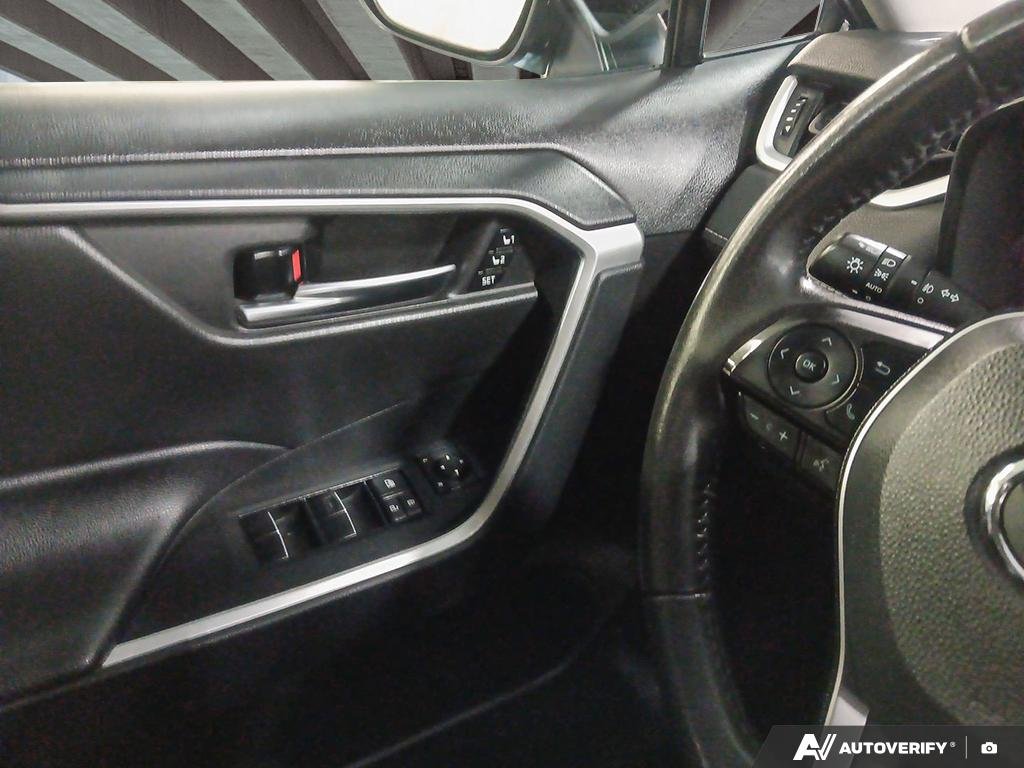 2020 Toyota RAV4 2602055A | XLE Blueprint Edmonton - photo #16