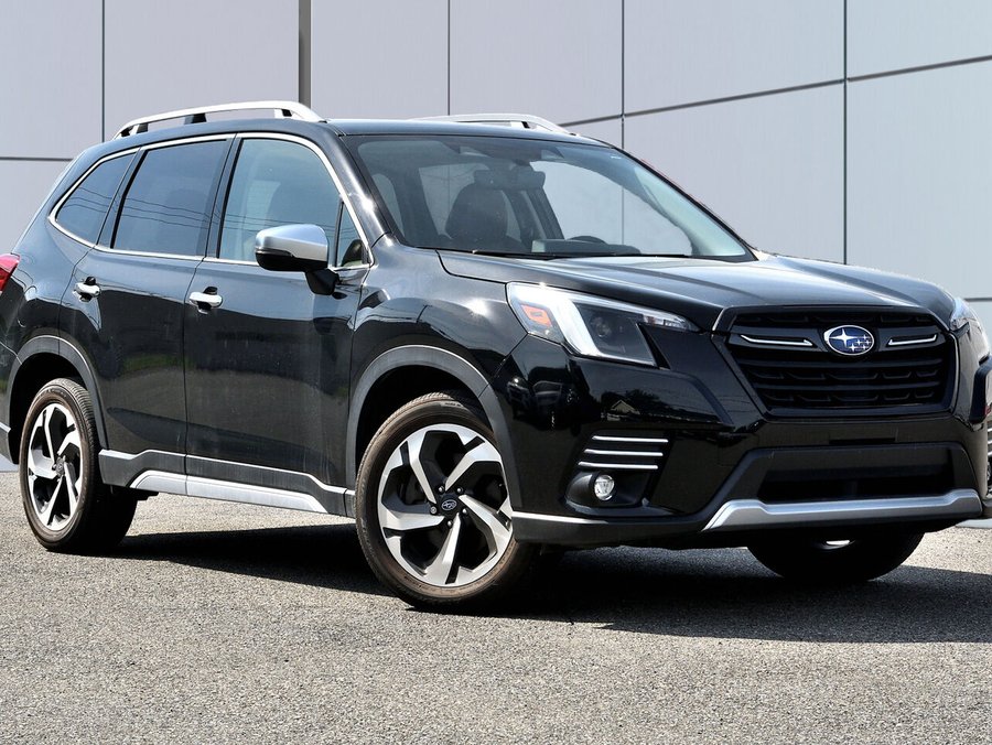2024 Subaru Forester Premier Black