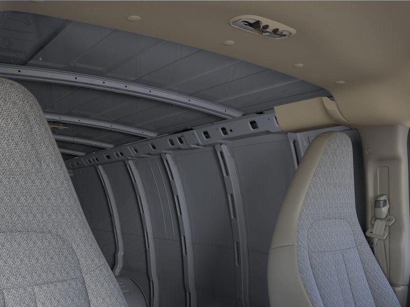 2024 GMC Savana Cargo Van Onyx Black Saint-Eustache - photo #23
