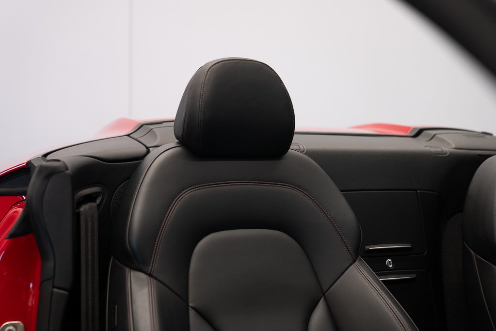 2015 Audi R8 V8 Spyder \ LOW KM Red Kirkland - photo #15