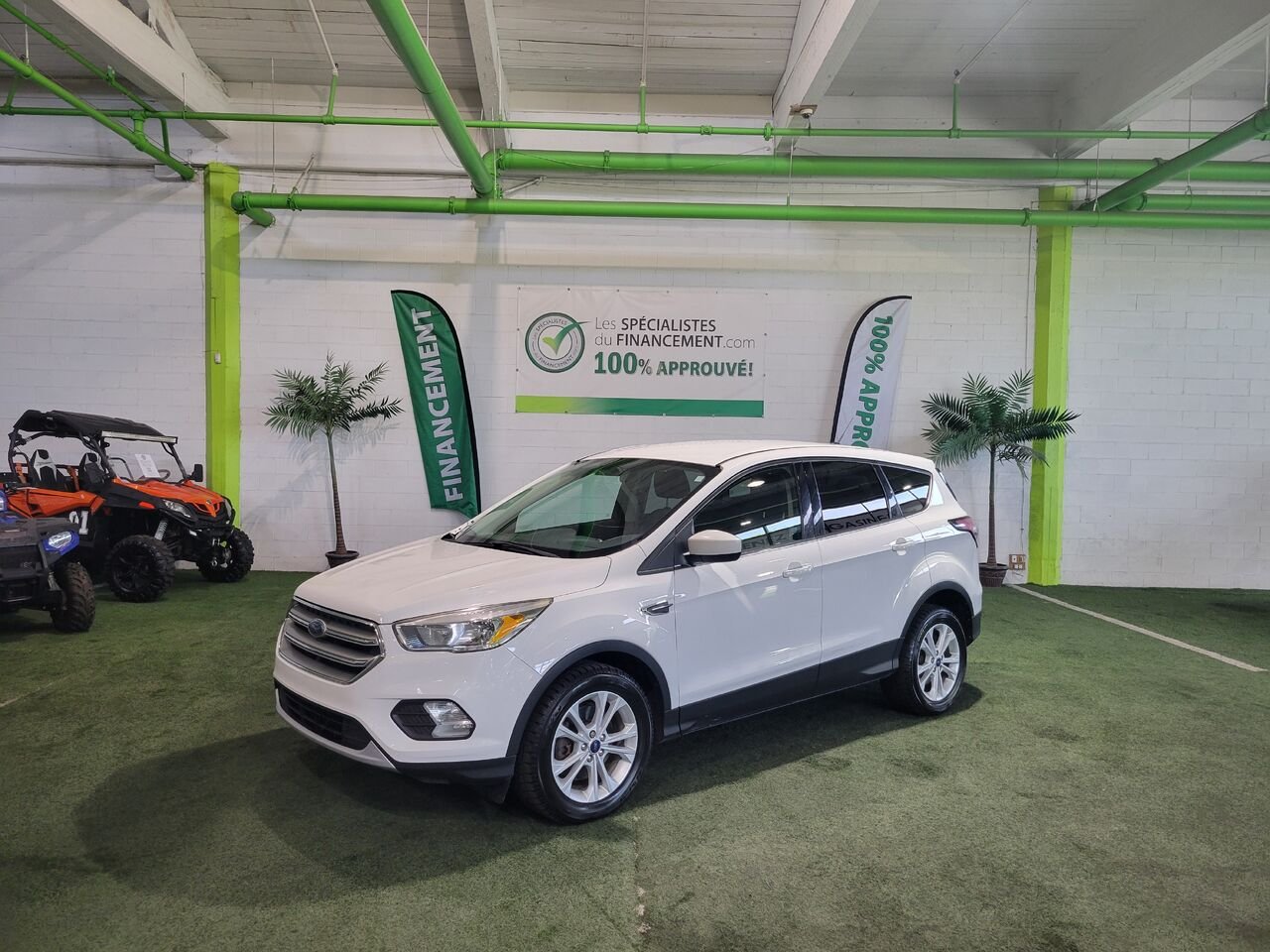 2017 Ford Escape White  - photo #0