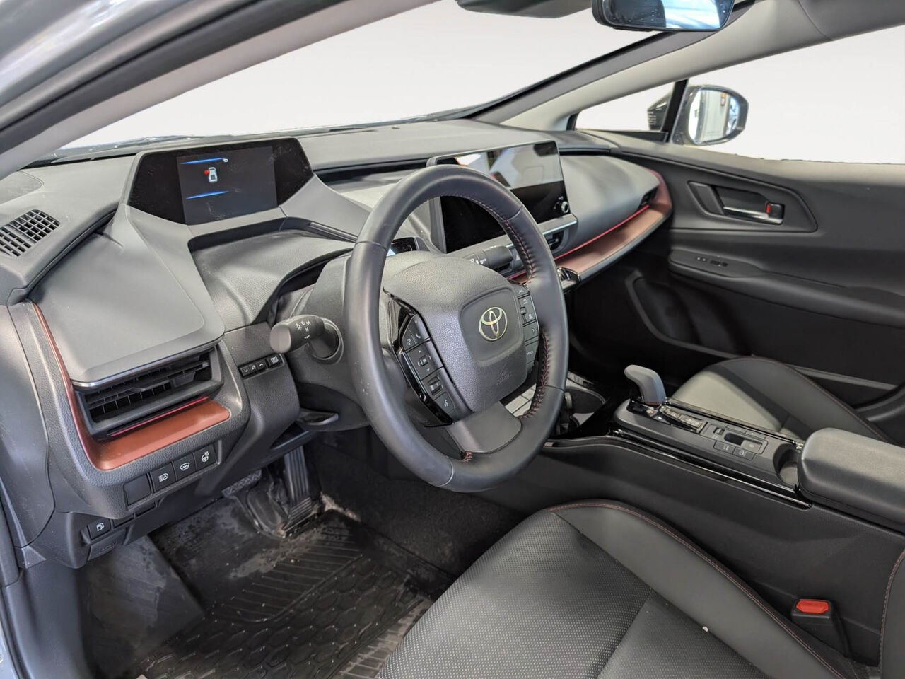 2025 Toyota Prius Prime JTDACACU7S3041114 Cutting Edge Silver Sherbrooke - photo #5