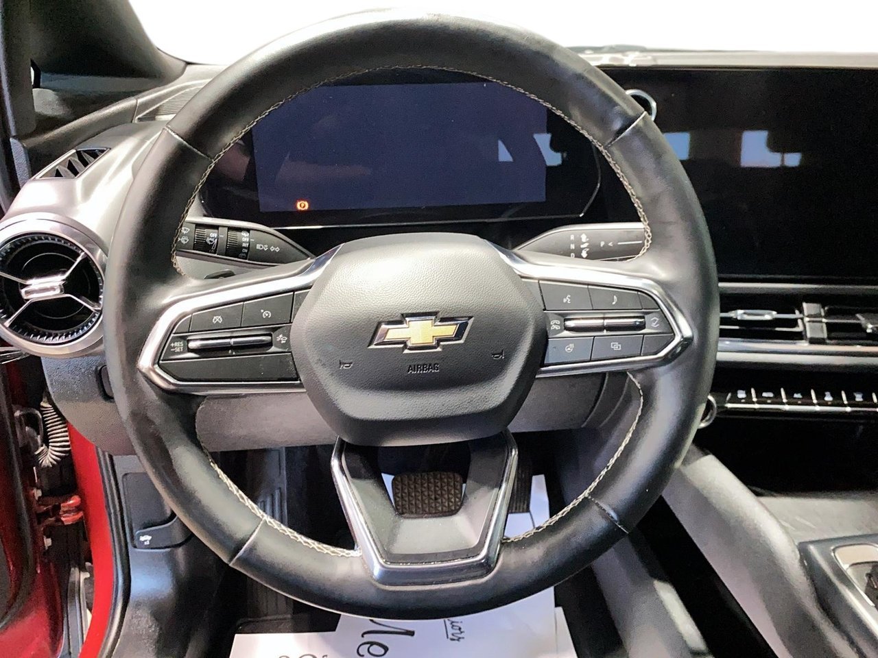 2025 Chevrolet Equinox EV LT Red Baie-Comeau - photo #11