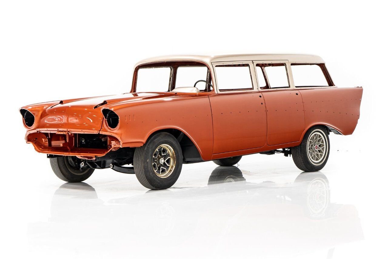 Chevrolet Bel Air PRIX EN USD | Project Wagon Completely Restored Shell 1957 Montréal - photo #0