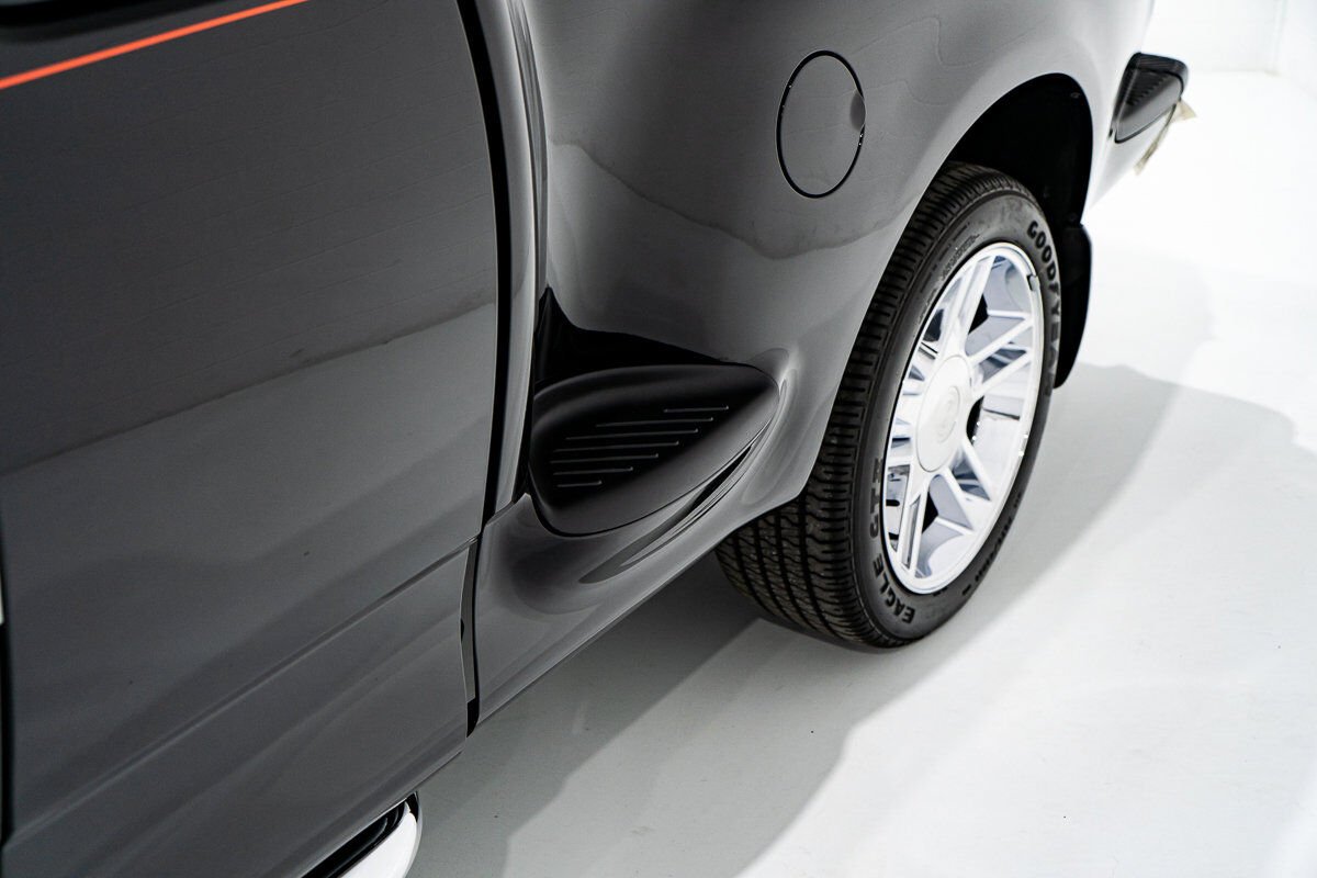 2000 Ford F-150 Harley Davidson Edition In Delivery Packaging Black Montreal - photo #56