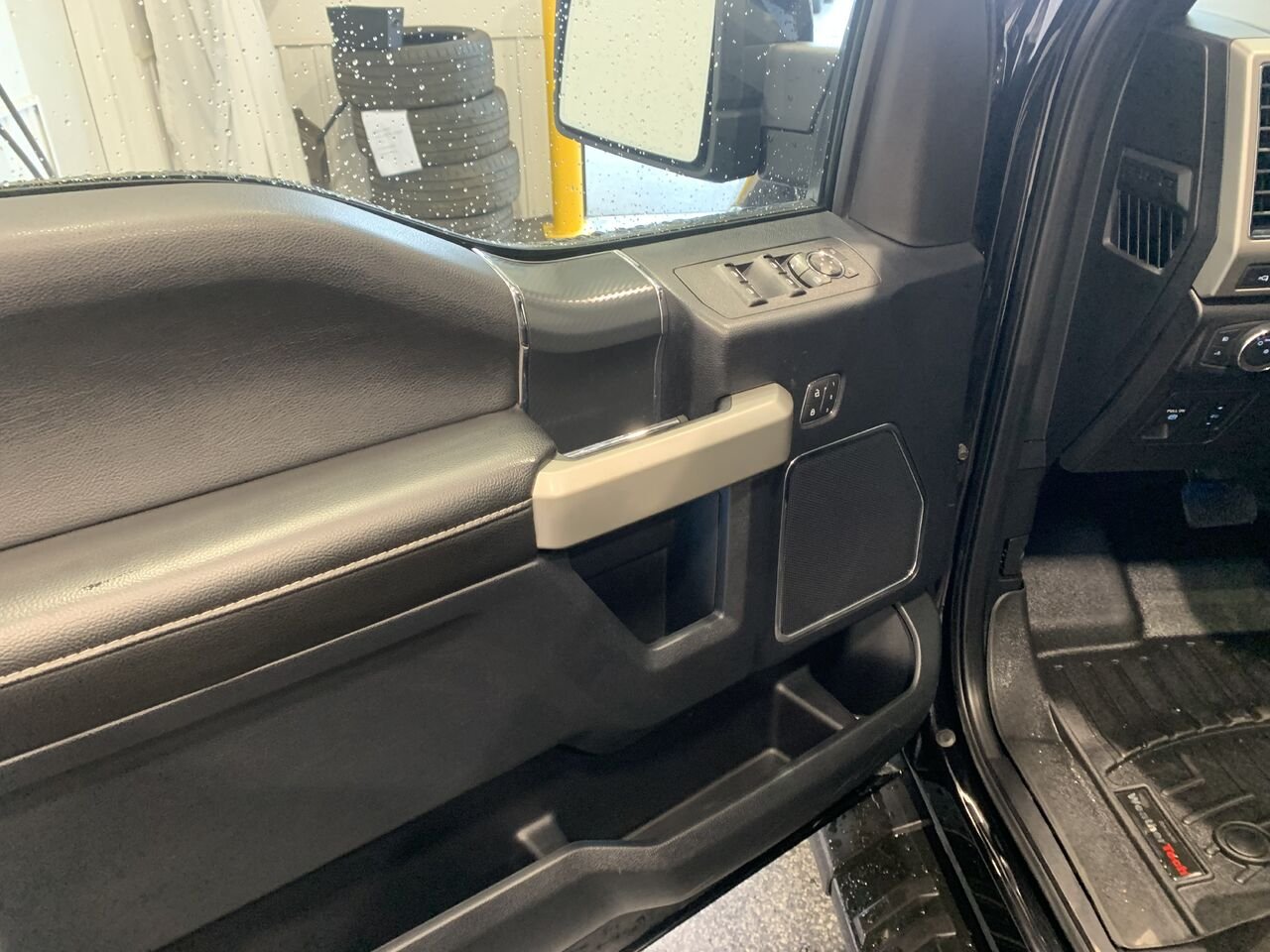 Ford F-150 SUPERCREW LARIAT F150 LARIAT CREW CAB 2019 Noir Châteauguay - photo #23