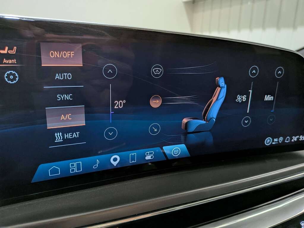 2024 Cadillac LYRIQ 4dr Tech w/1SA Grey Val-David - photo #25
