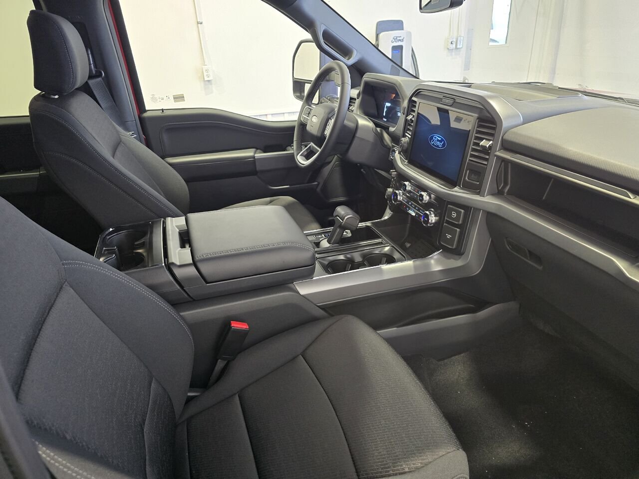 2026 Ford F-150 Ruby Red Metallic Tinted Clearcoat Châteauguay - photo #10