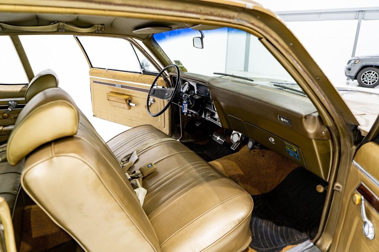Chevrolet Nova *PRIX EN USD* unrestored true survivor Matching# L78 396/375hp 1970 Or Montréal - photo #9