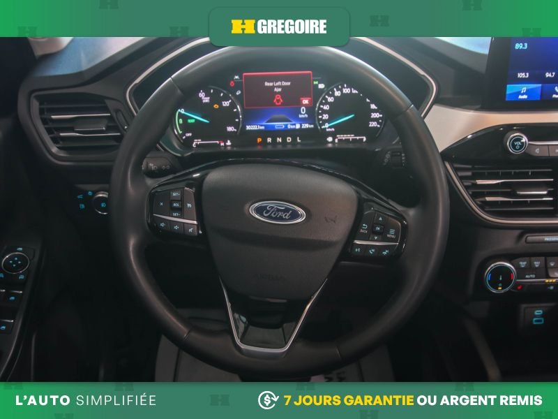 2022 Ford Escape Grey Laval - photo #24