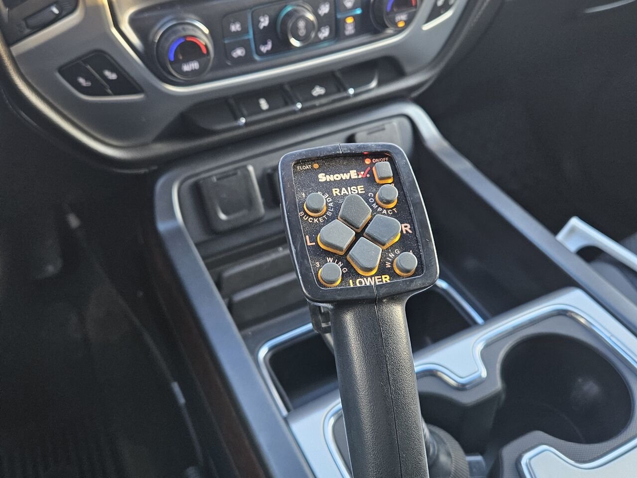 GMC Sierra 1500 SLE cabine multiplace 4RM, 153,0 po 2017 Noir Thetford Mines - photo #18