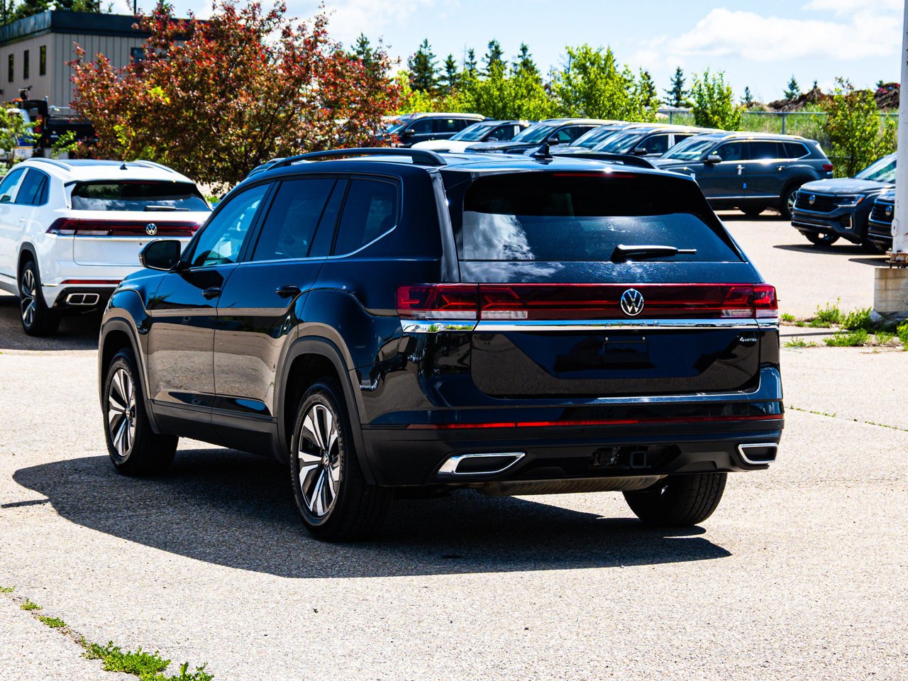 2025 Volkswagen Atlas Comfortline 2.0 TSI 4MOTION Black Sherwood Park - photo #10