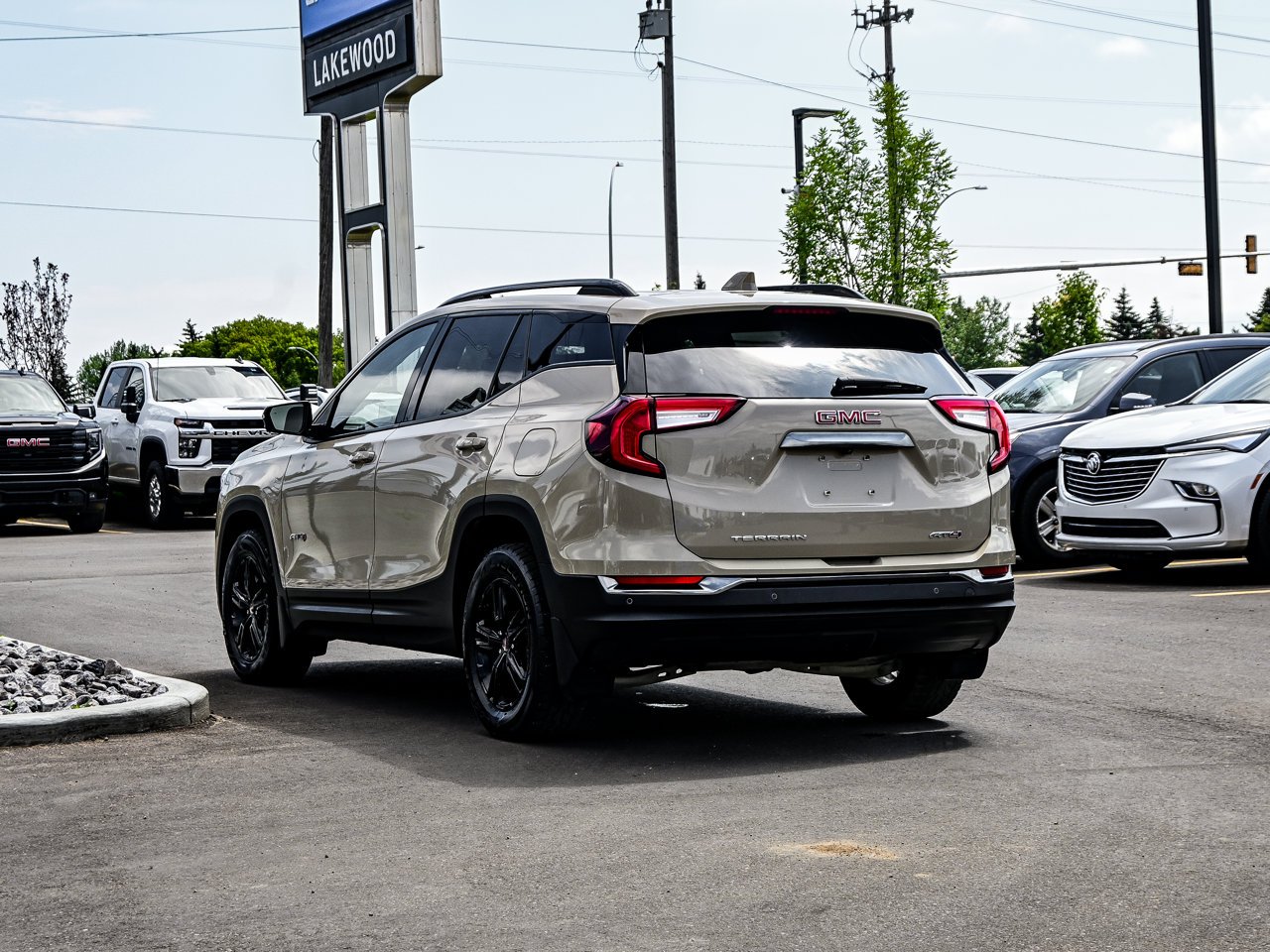 2022 GMC Terrain AWD 4dr AT4 Beige Sherwood Park - photo #11