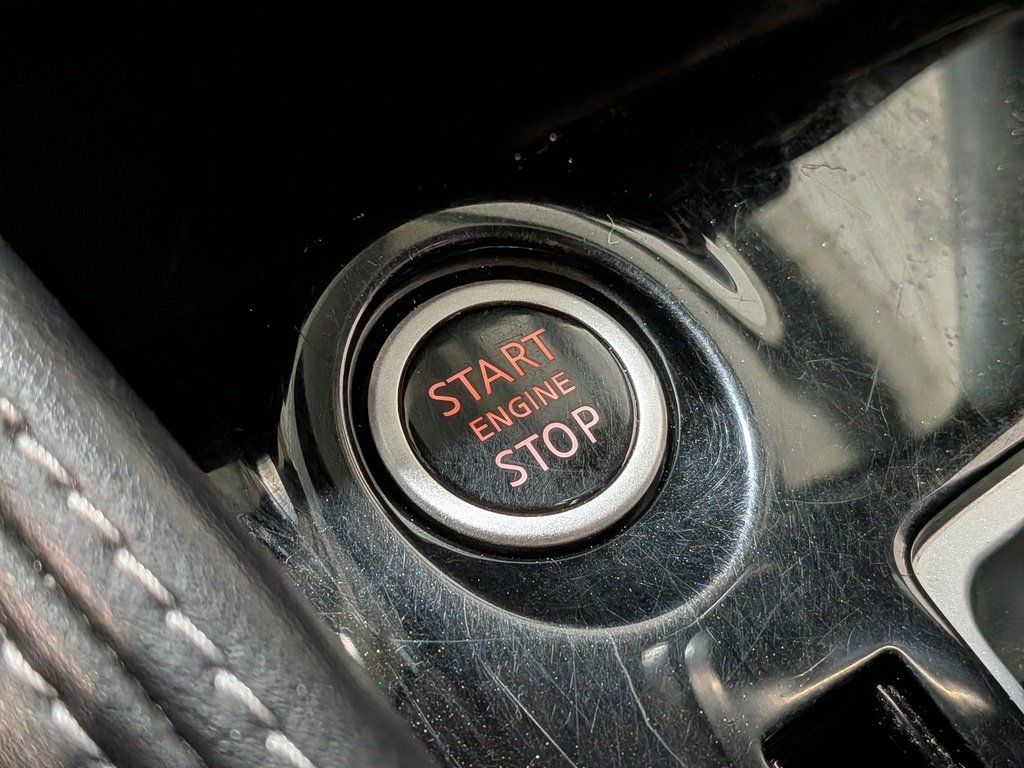 2020 Nissan Kicks SR FWD Red Val-David - photo #27