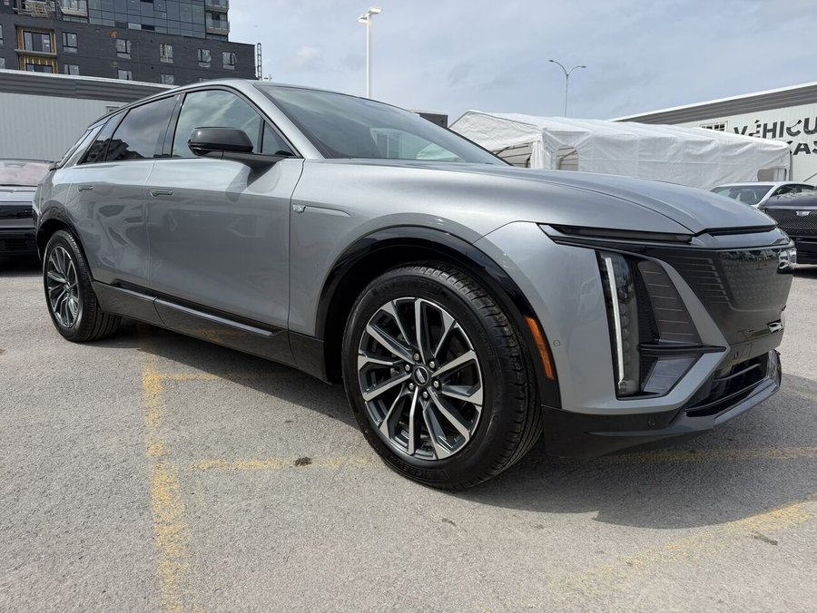 2024 Cadillac LYRIQ 2024 Silver