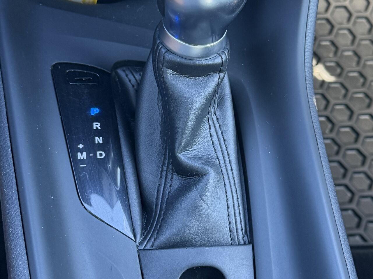 2019 Toyota C-HR Blue Ste-Marie - photo #17
