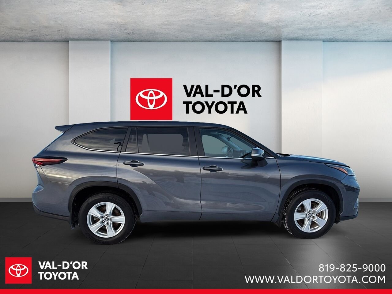 Toyota Highlander LE AWD LE AWD 2024 Gris Val-d'Or - photo #4