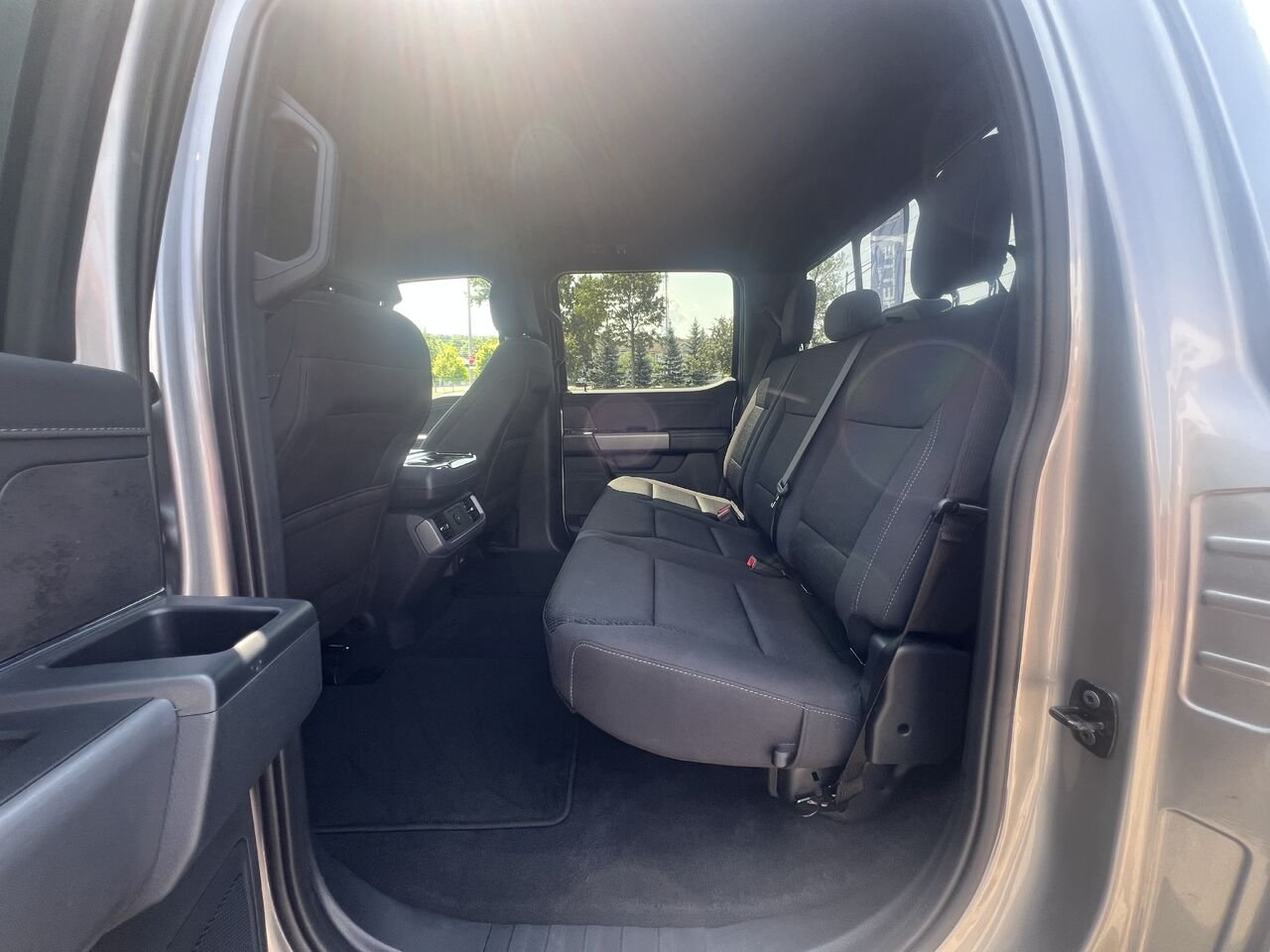 Ford F-150 2026 Gris Montmagny - photo #9