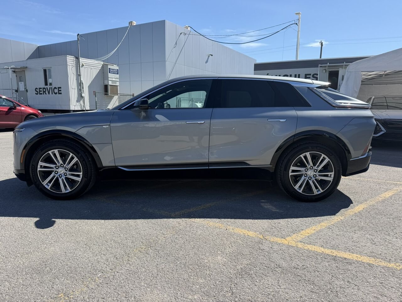 Cadillac LYRIQ Tech FINANCEMENT À PARTIR 0.99% 2024 Gris Laval - photo #8