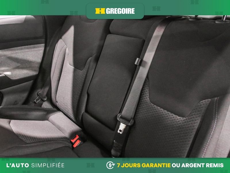 2023 Jeep Compass White Saint-Eustache - photo #25