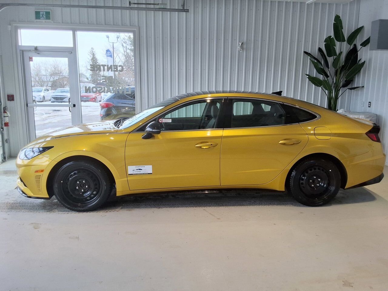 HYUNDAI Sonata 2020 Jaune tournesol Ottawa & Gatineau - photo #1