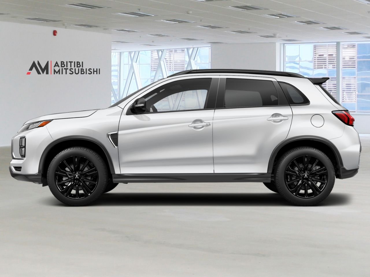 2026 MITSUBISHI RVR White Diamond Amos - photo #1